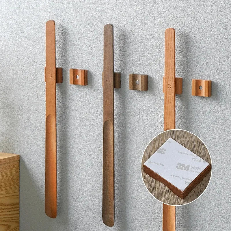 Långt Skohorn med Trähandtag - 55cm Magnetiskt